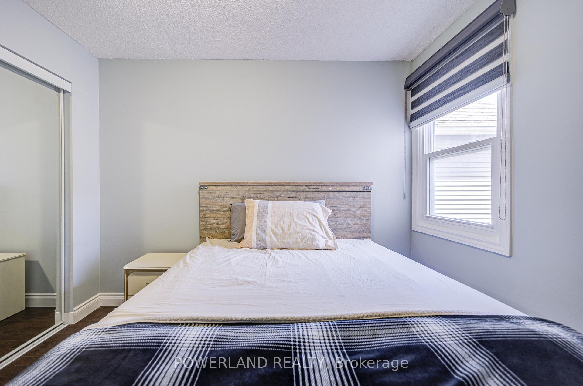 Photo 26 of 20 Coatsworth Crescent, Toronto, Woodbine Corridor — HOMEH