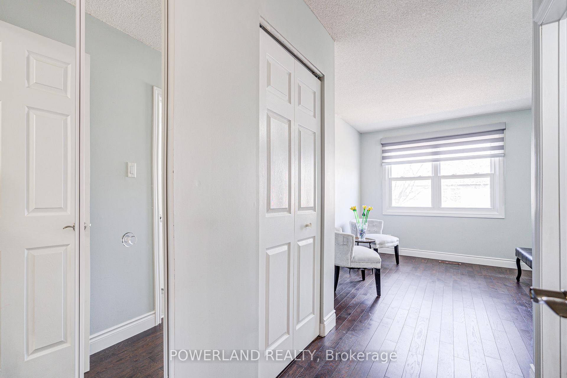 Photo 28 of 20 Coatsworth Crescent, Toronto, Woodbine Corridor — HOMEH