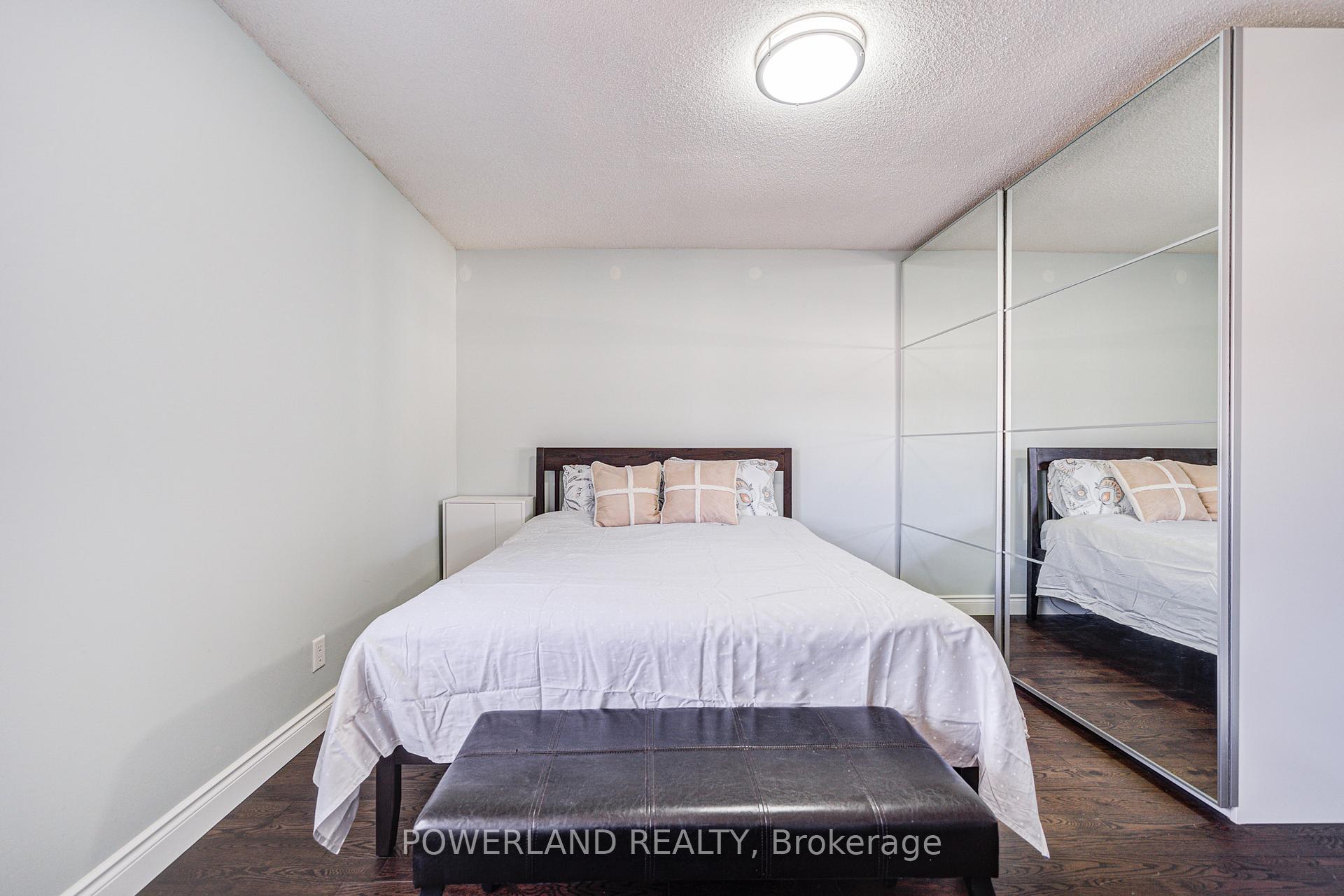 Photo 31 of 20 Coatsworth Crescent, Toronto, Woodbine Corridor — HOMEH
