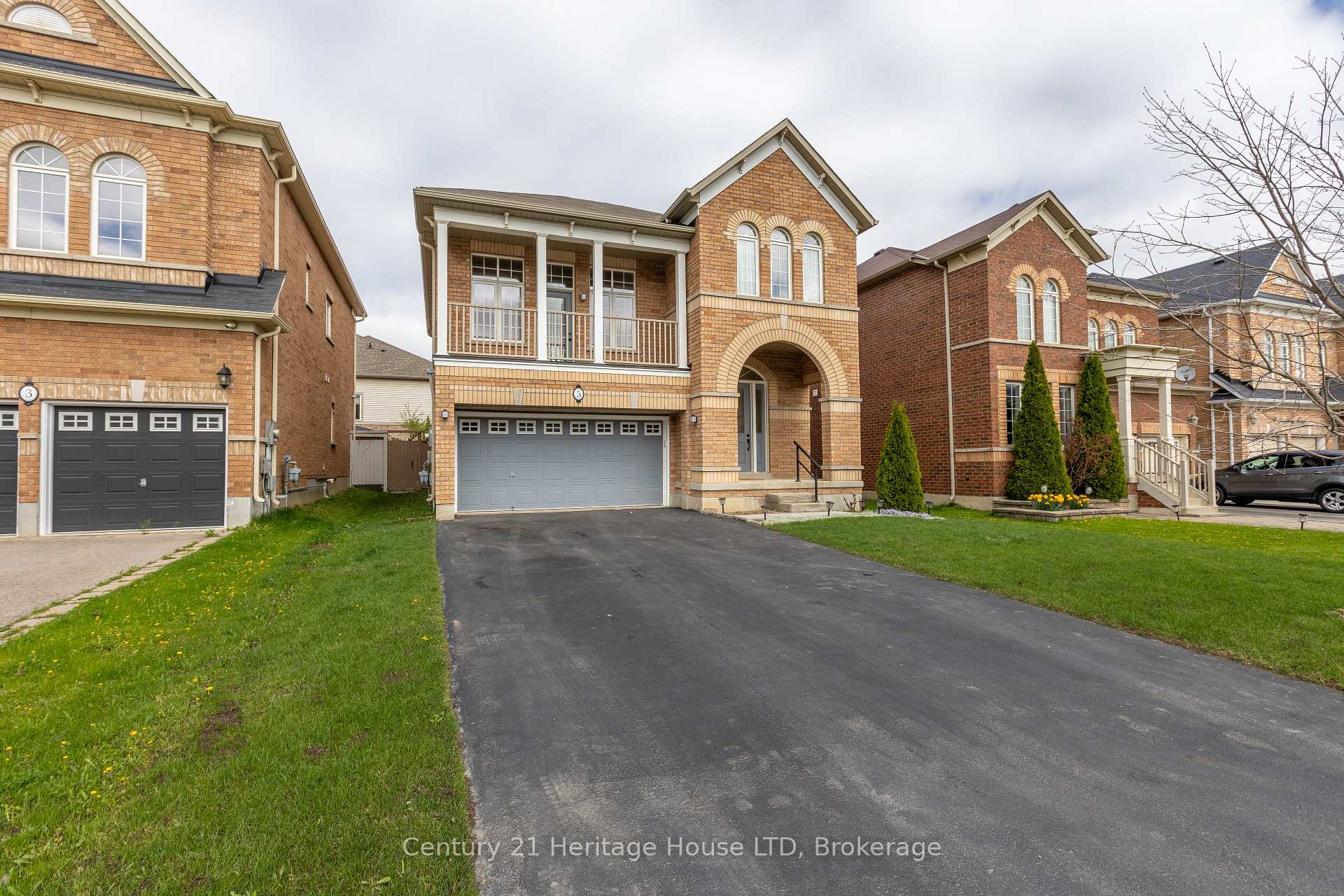 Front of 5 Juneberry Road