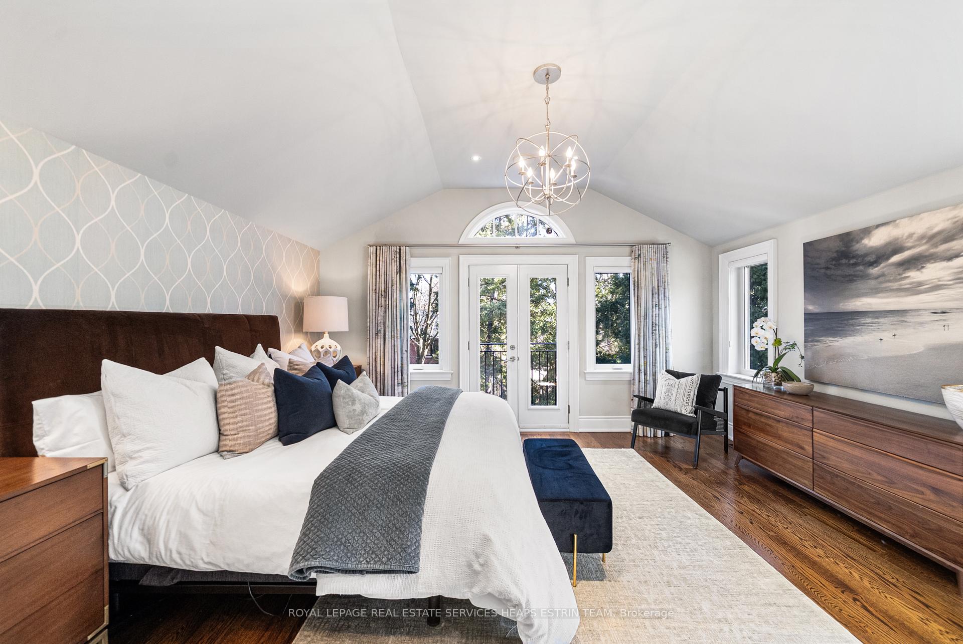 Photo 18 of 301 Bessborough Drive, Toronto, Leaside — HOMEH