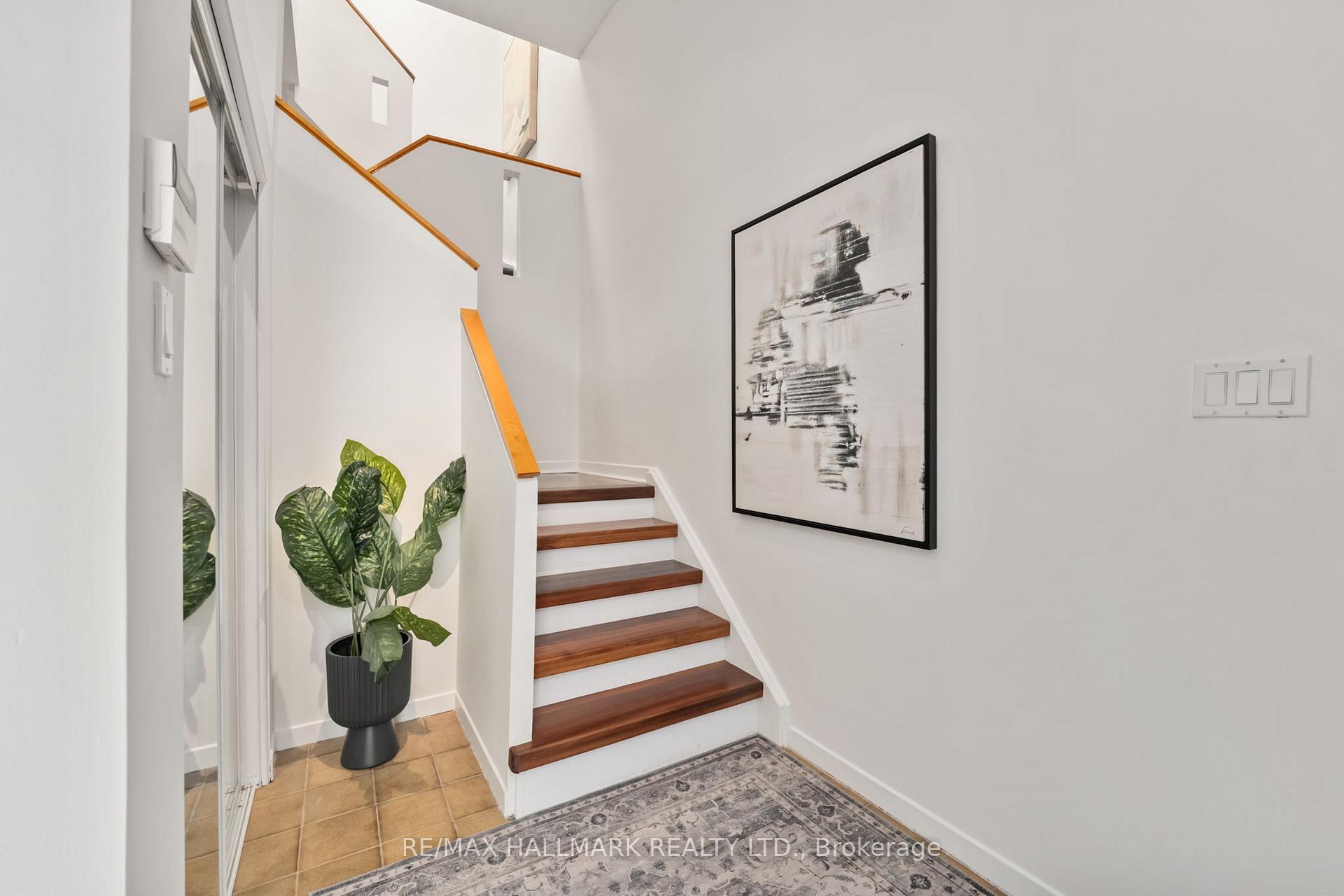 Photo 4 of 130 Banff Road, Toronto, Mount Pleasant East — HOMEH