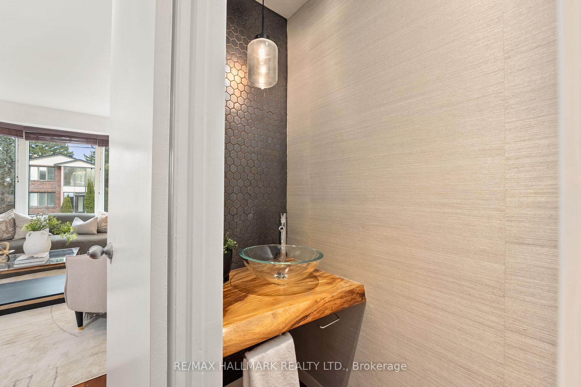 Photo 9 of 130 Banff Road, Toronto, Mount Pleasant East — HOMEH