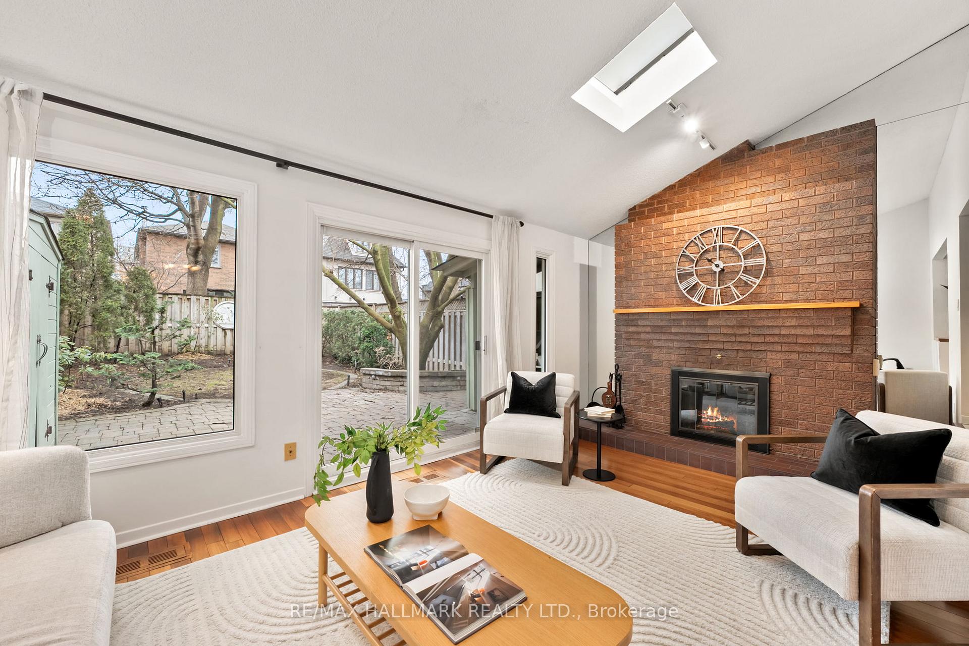 Photo 16 of 130 Banff Road, Toronto, Mount Pleasant East — HOMEH