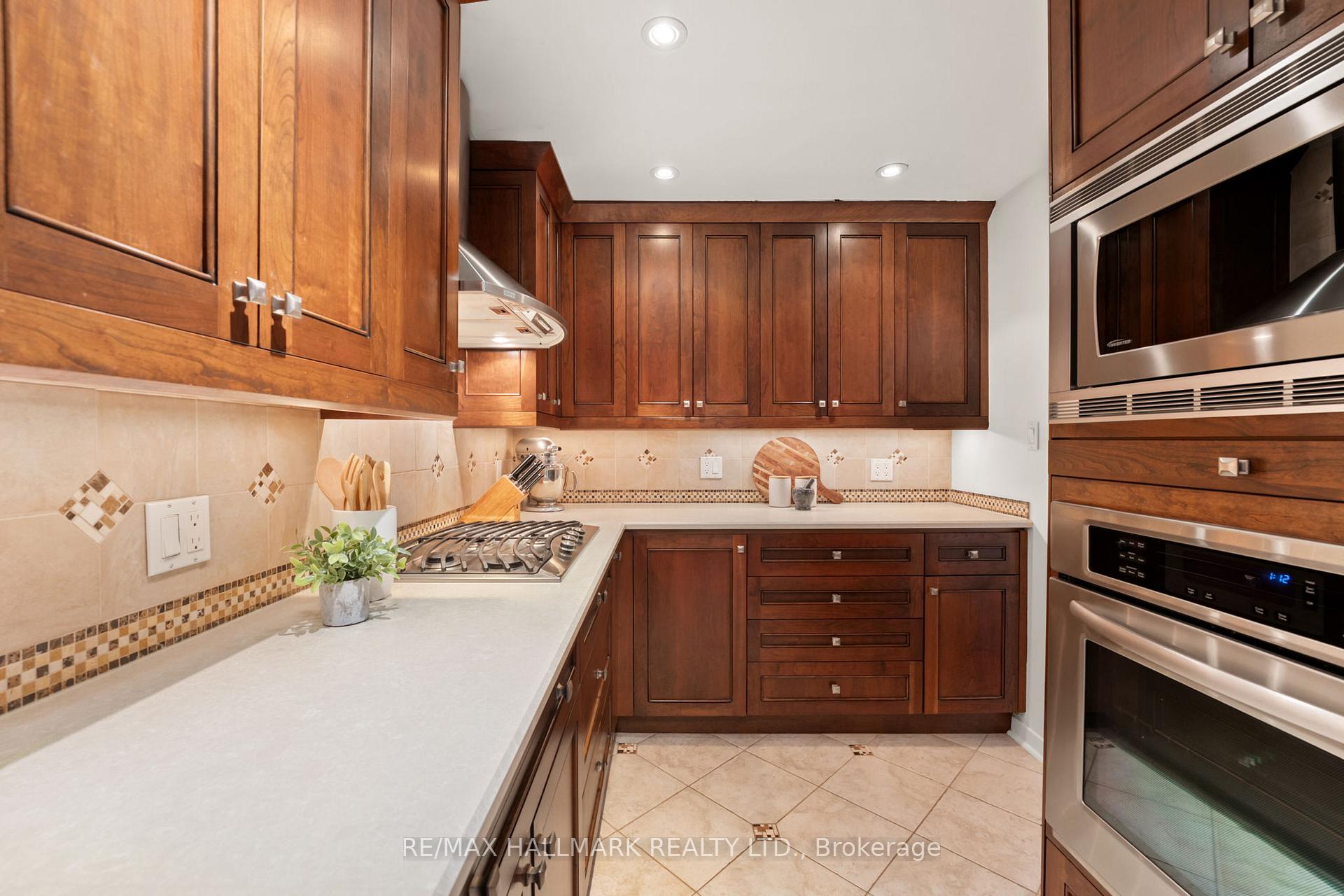 Photo 20 of 130 Banff Road, Toronto, Mount Pleasant East — HOMEH
