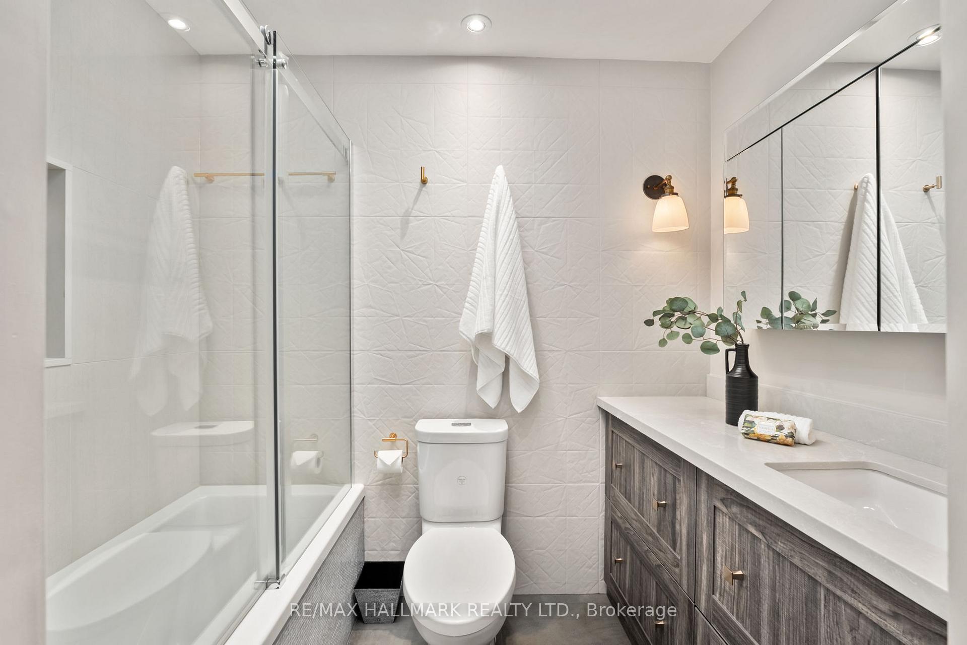 Photo 31 of 130 Banff Road, Toronto, Mount Pleasant East — HOMEH
