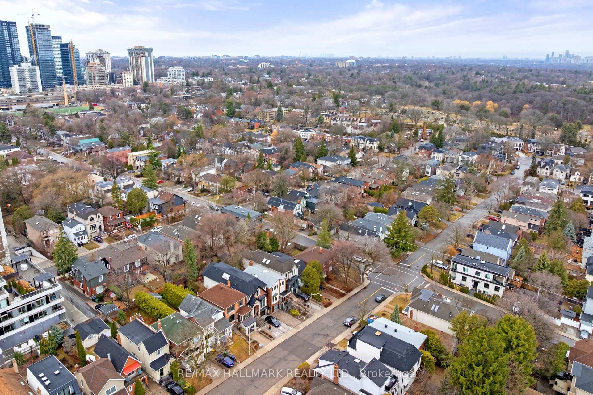Photo 43 of 130 Banff Road, Toronto, Mount Pleasant East — HOMEH