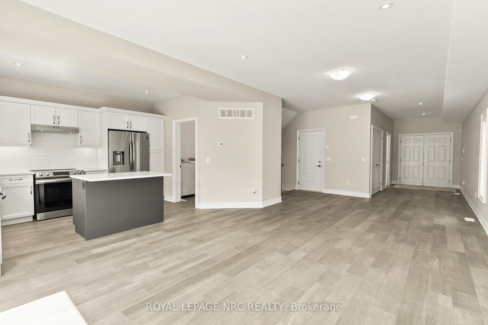 Photo 6 of Unit Upper Level, 25 Autumn Avenue, Thorold, Rolling Meadows — HOMEH