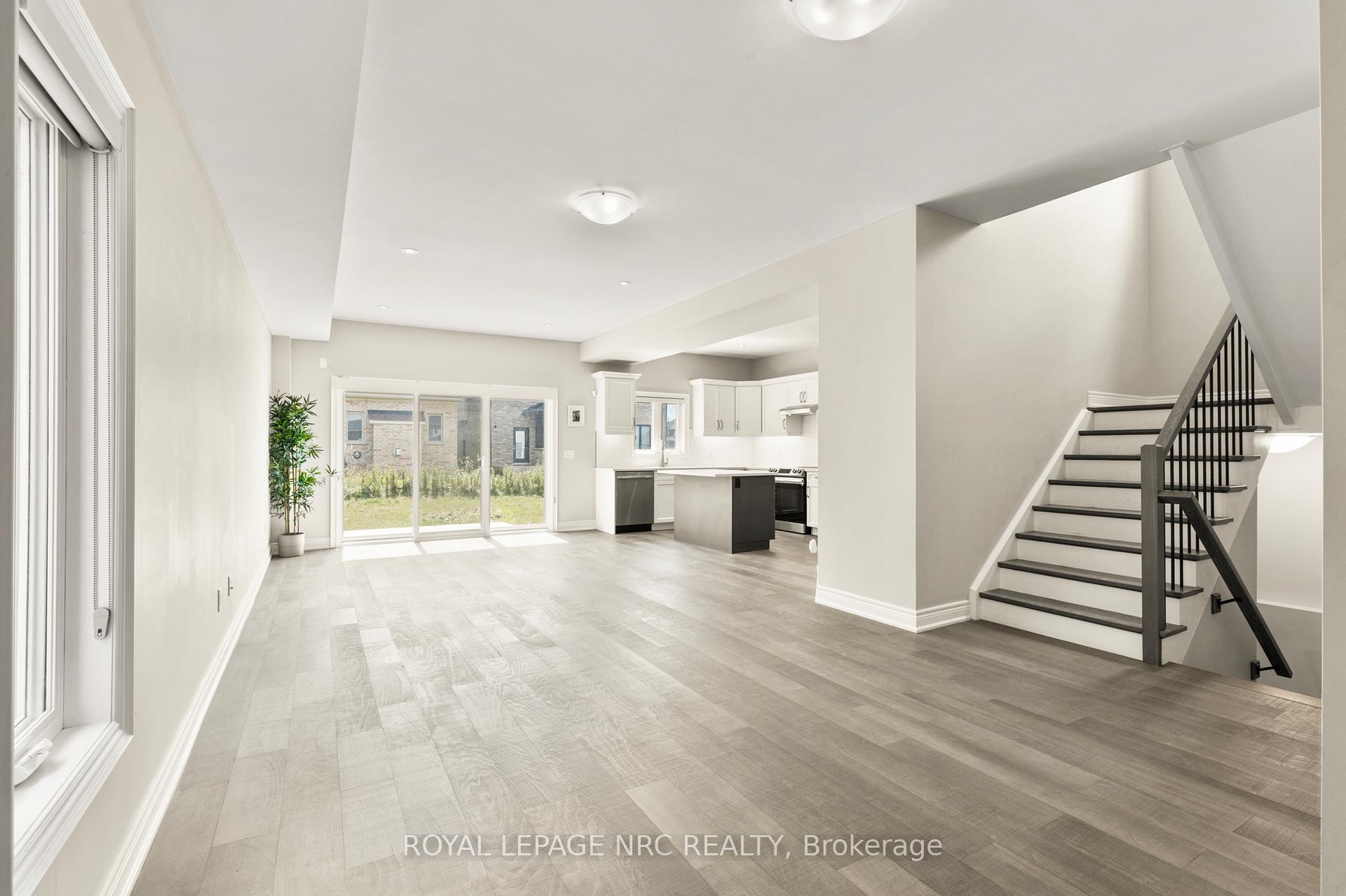 Photo 7 of Unit Upper Level, 25 Autumn Avenue, Thorold, Rolling Meadows — HOMEH