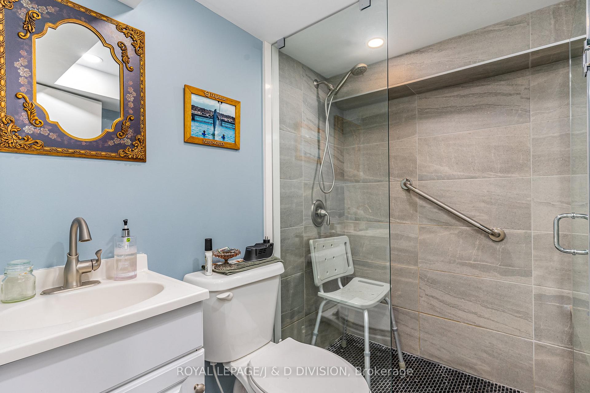 Photo 21 of 66 Sutherland Drive, Toronto, Leaside — HOMEH