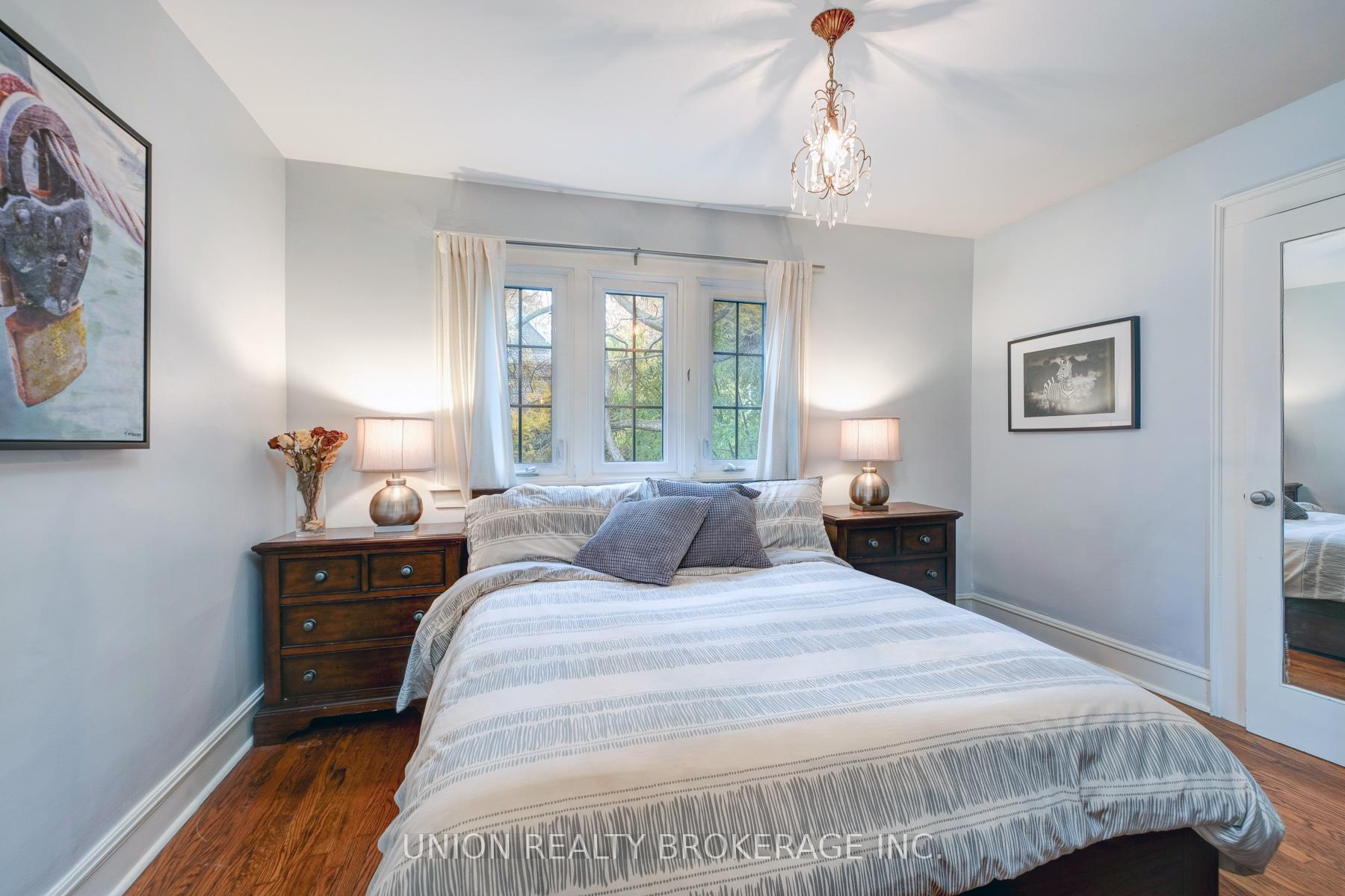 Photo 11 of 153 Wineva Avenue, Toronto, The Beaches — HOMEH