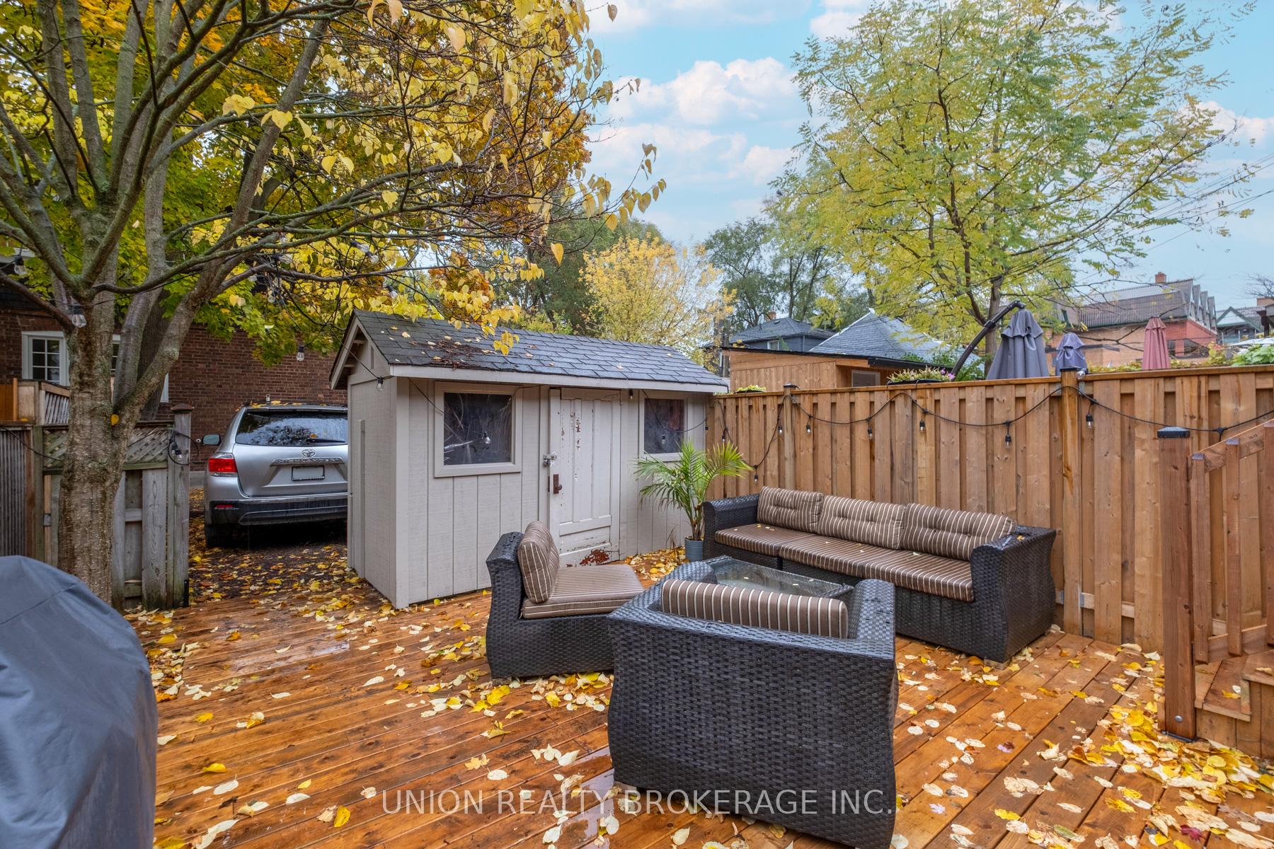 Photo 20 of 153 Wineva Avenue, Toronto, The Beaches — HOMEH