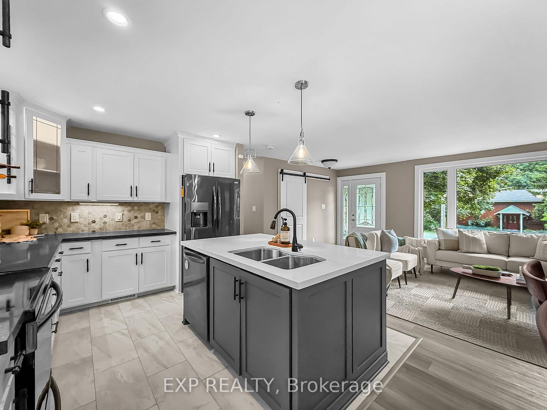 Photo 6 of 2135 Mockingbird Street, Strathroy-Caradoc, Campbellvale — HOMEH