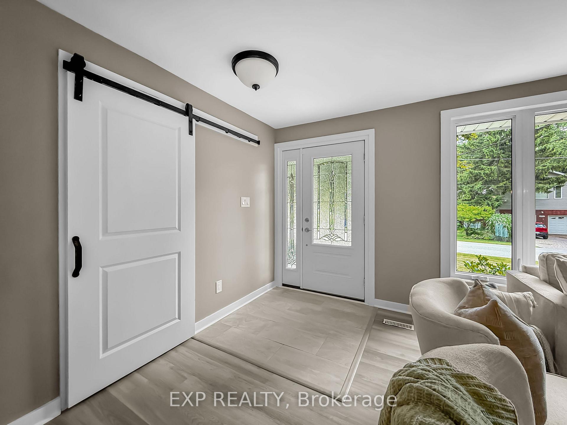 Photo 9 of 2135 Mockingbird Street, Strathroy-Caradoc, Campbellvale — HOMEH