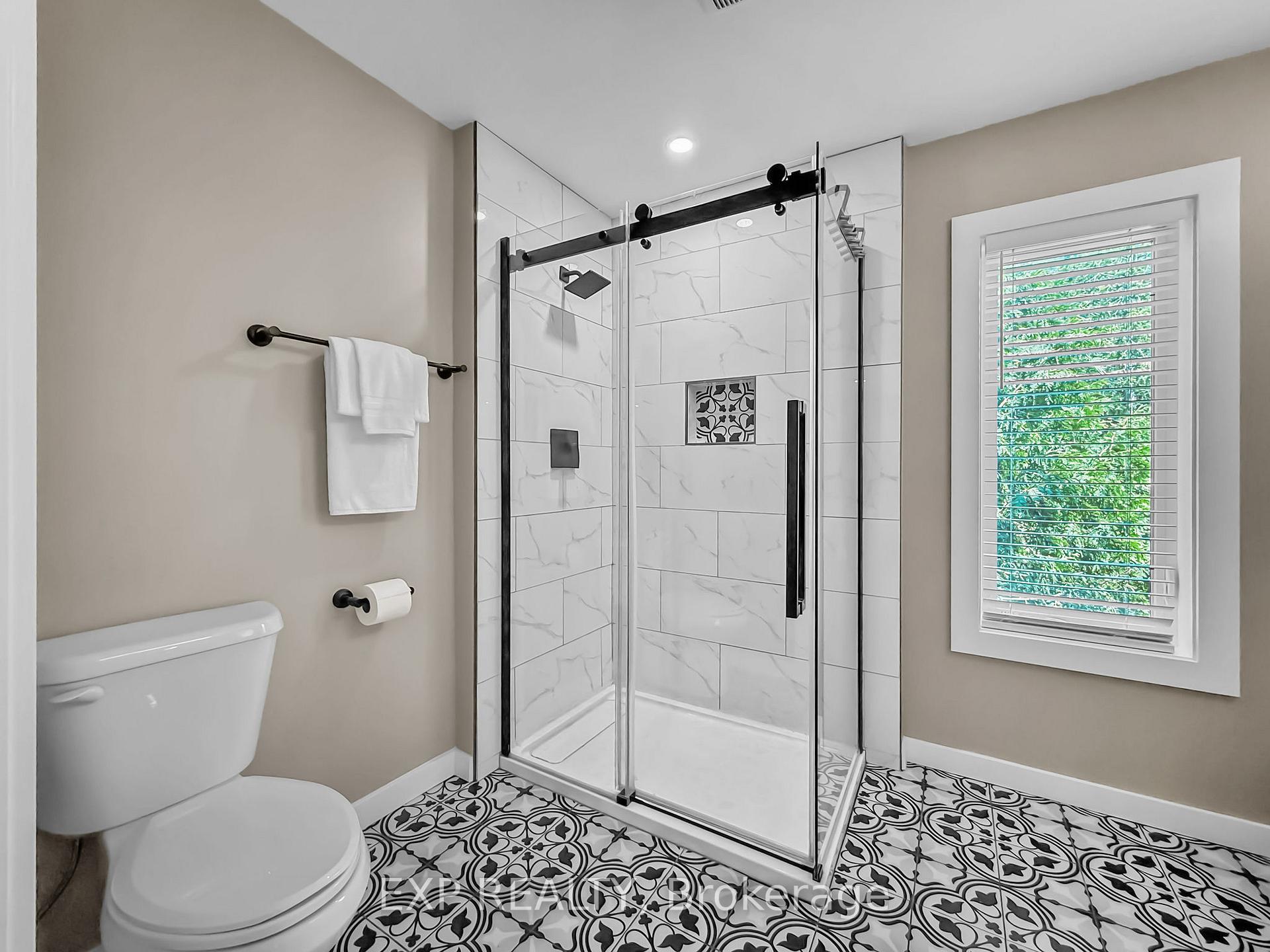 Photo 23 of 2135 Mockingbird Street, Strathroy-Caradoc, Campbellvale — HOMEH