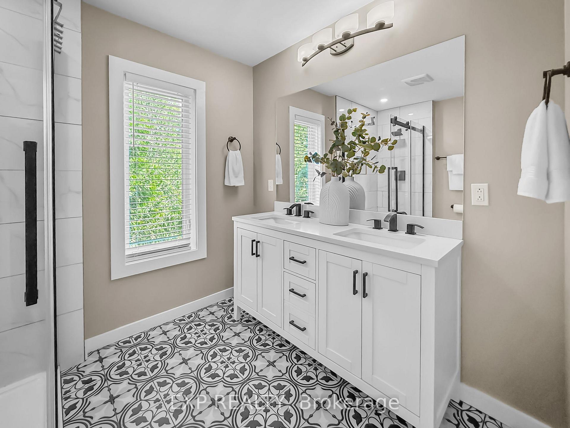 Photo 24 of 2135 Mockingbird Street, Strathroy-Caradoc, Campbellvale — HOMEH