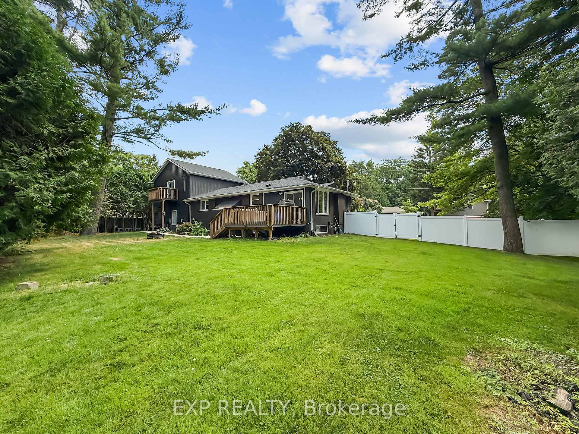 Photo 35 of 2135 Mockingbird Street, Strathroy-Caradoc, Campbellvale — HOMEH