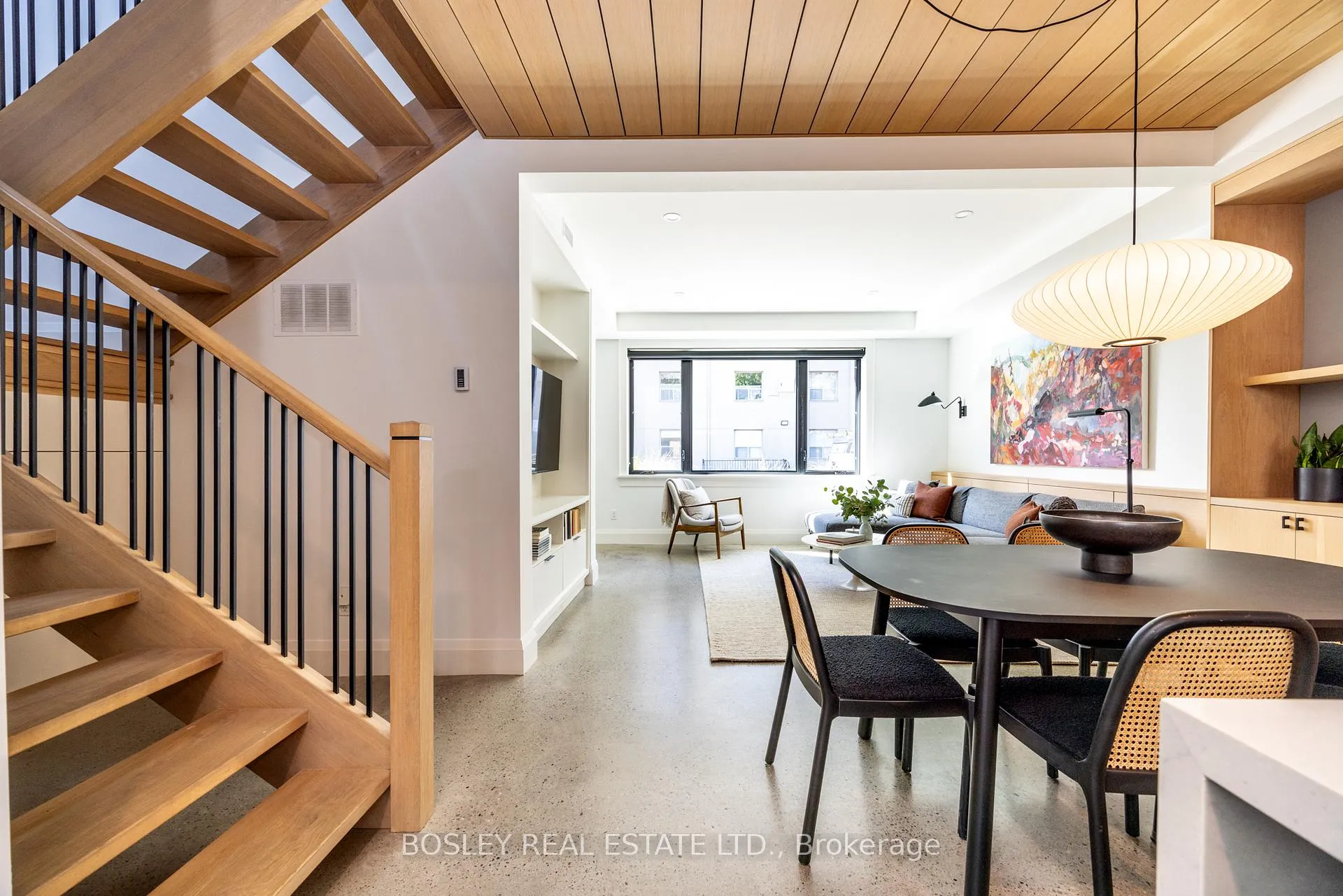 Photo 5 of Unit Unit 2, 12- R Coleridge Avenue, Toronto, Woodbine-Lumsden — HOMEH