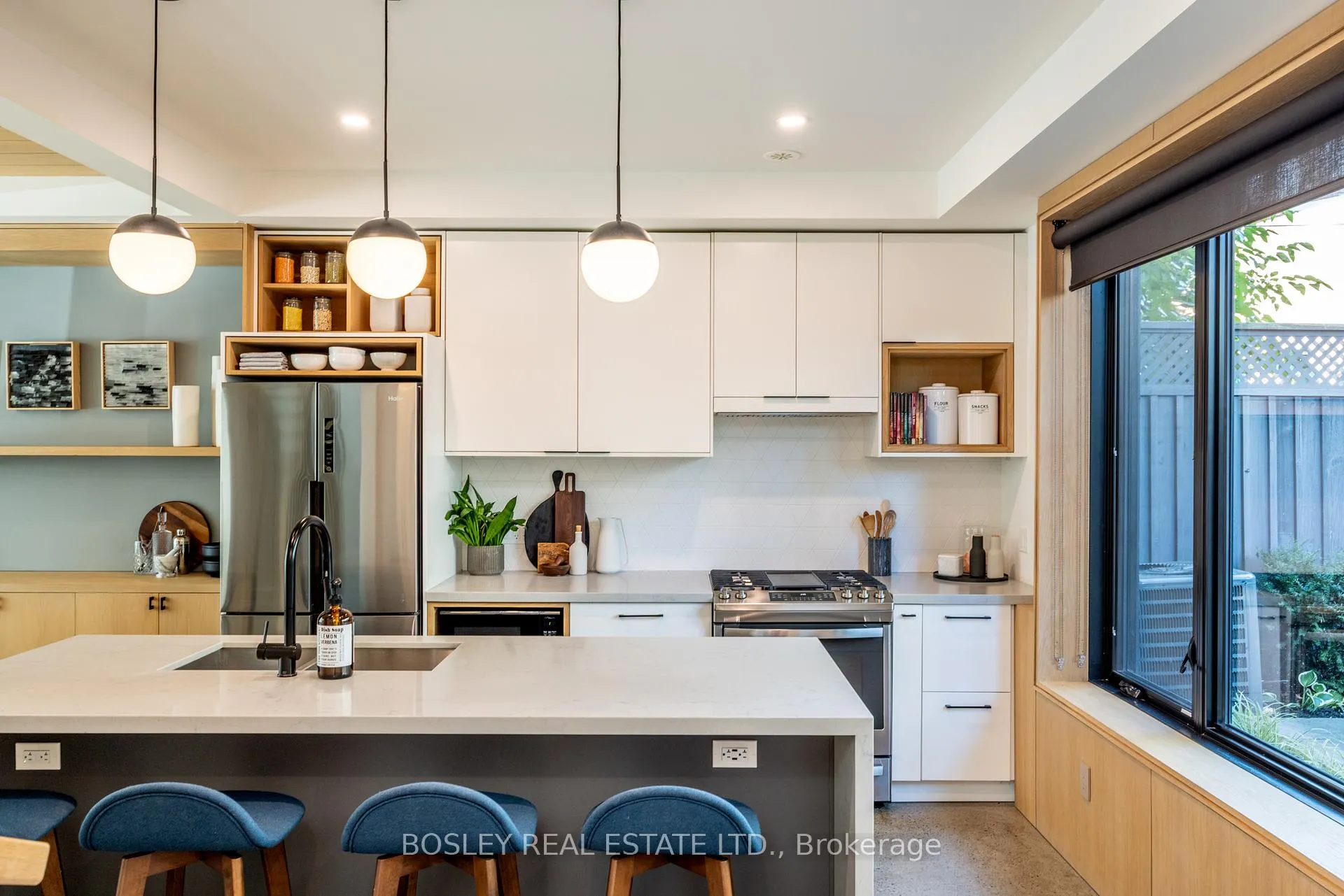 Photo 7 of Unit Unit 2, 12- R Coleridge Avenue, Toronto, Woodbine-Lumsden — HOMEH