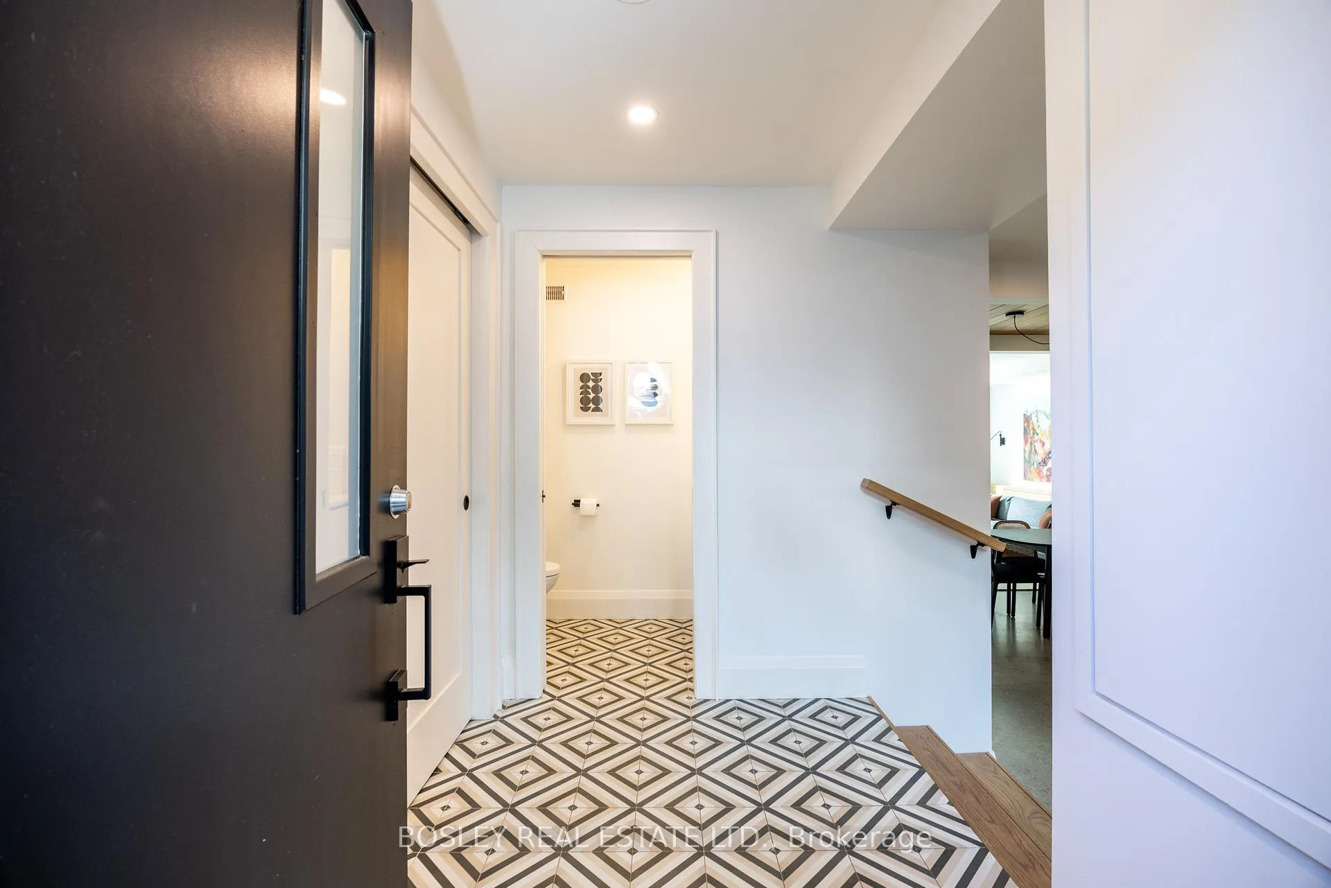 Photo 14 of Unit Unit 2, 12- R Coleridge Avenue, Toronto, Woodbine-Lumsden — HOMEH