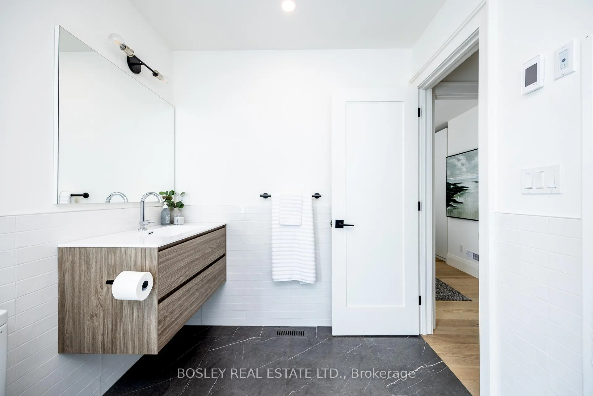 Photo 23 of Unit Unit 2, 12- R Coleridge Avenue, Toronto, Woodbine-Lumsden — HOMEH