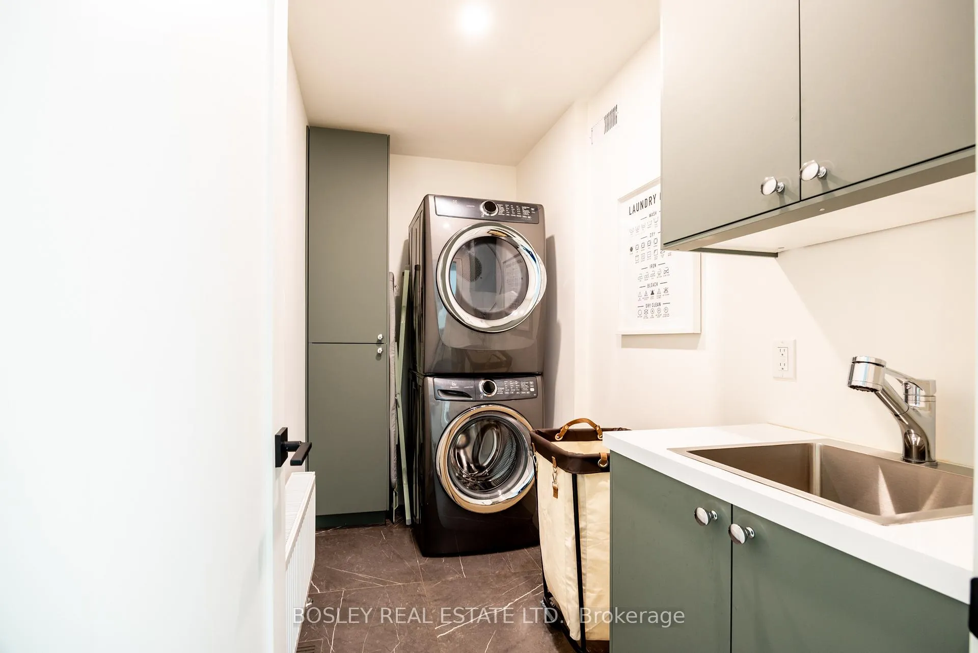 Photo 29 of Unit Unit 2, 12- R Coleridge Avenue, Toronto, Woodbine-Lumsden — HOMEH