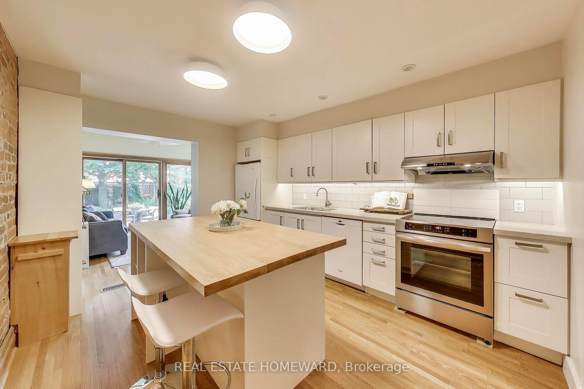 Photo 9 of 92 Dearbourne Avenue, Toronto, North Riverdale — HOMEH