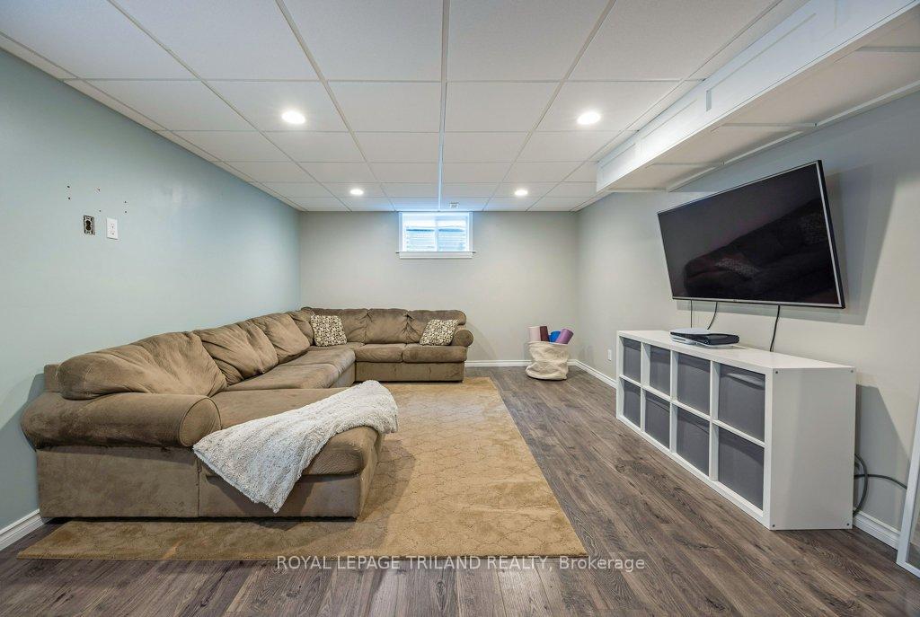 Photo 29 of 42 Fox Hollow Drive, Thames Centre, Dorchester — HOMEH