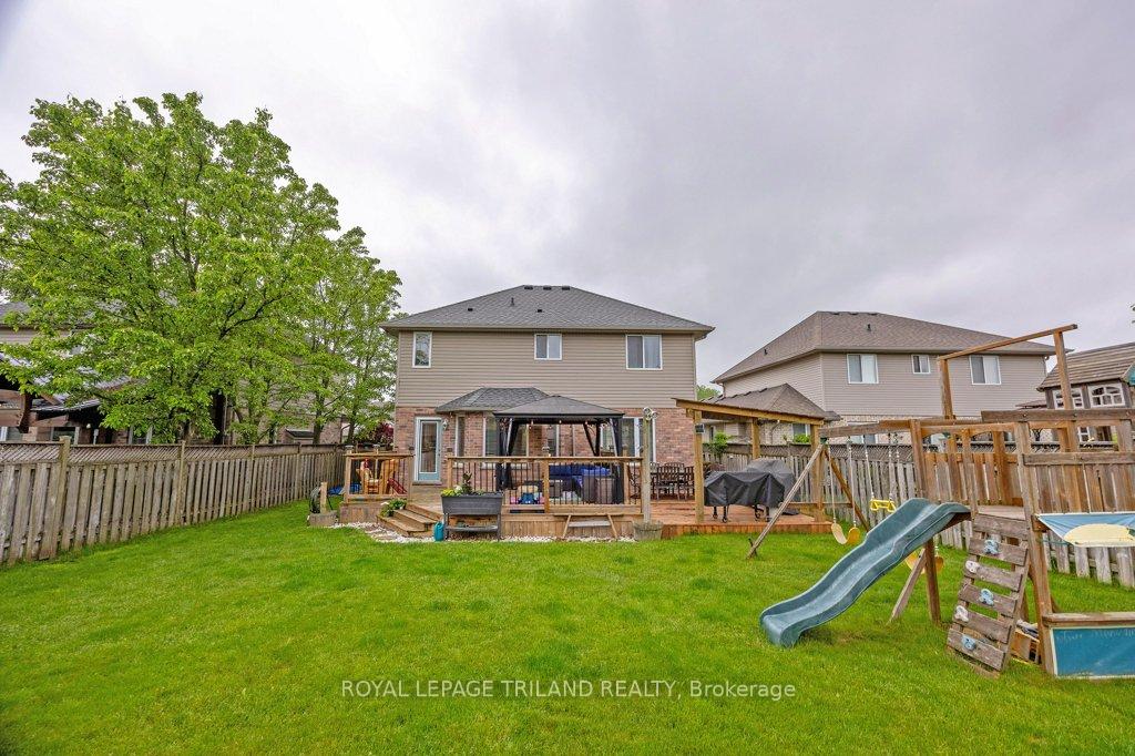 Photo 42 of 42 Fox Hollow Drive, Thames Centre, Dorchester — HOMEH