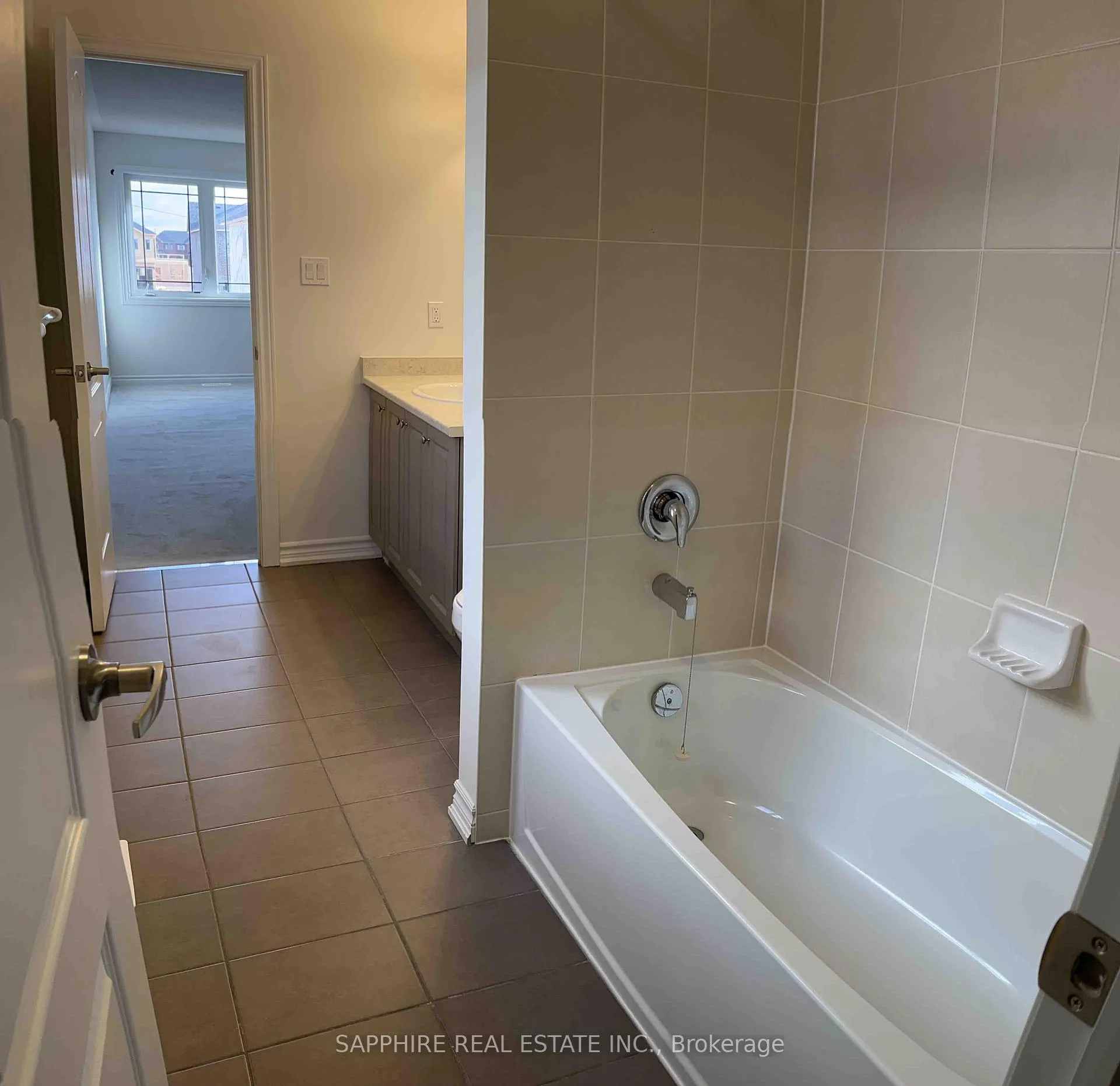 Photo 21 of 242 Palace Street, Thorold, Thorold Downtown — HOMEH