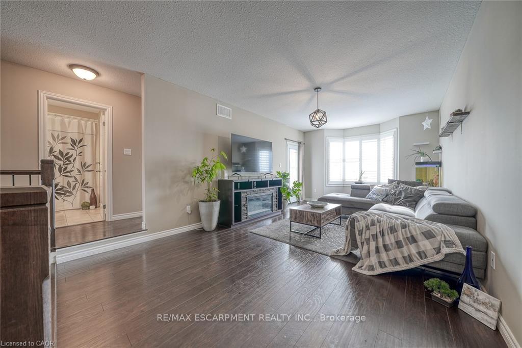 Photo 17 of 32 Langrell Avenue, Tillsonburg — HOMEH