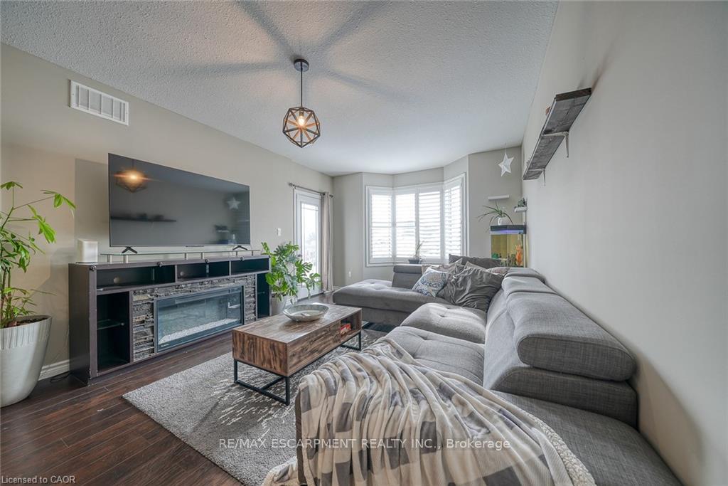 Photo 18 of 32 Langrell Avenue, Tillsonburg — HOMEH