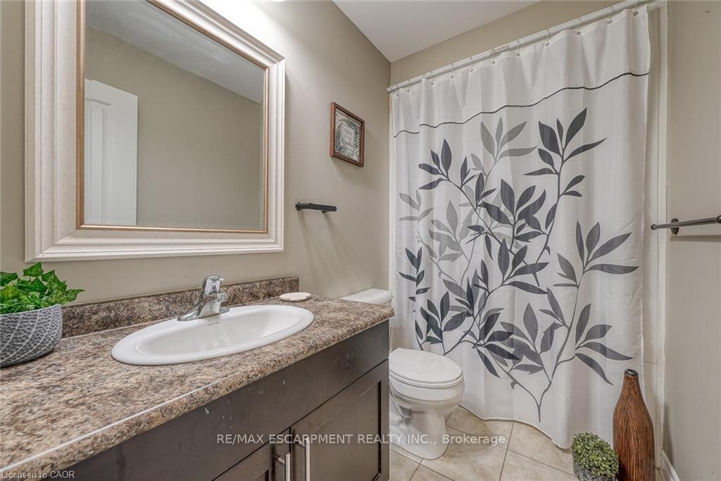 Photo 24 of 32 Langrell Avenue, Tillsonburg — HOMEH