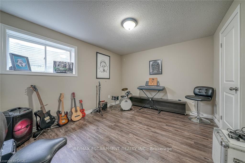 Photo 36 of 32 Langrell Avenue, Tillsonburg — HOMEH