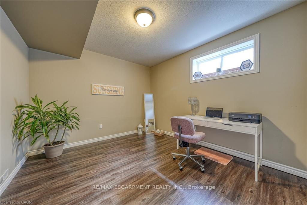 Photo 38 of 32 Langrell Avenue, Tillsonburg — HOMEH
