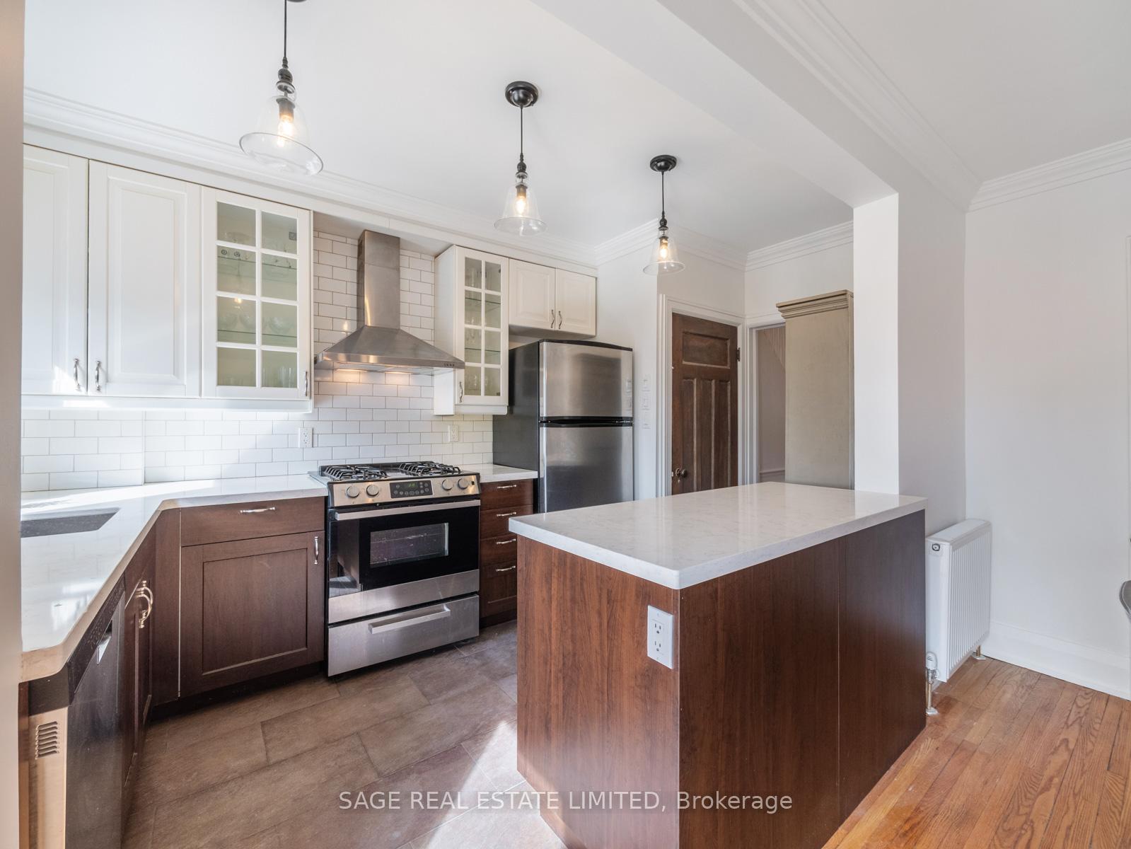 Photo 9 of 20 Petman Avenue, Toronto, Mount Pleasant East — HOMEH