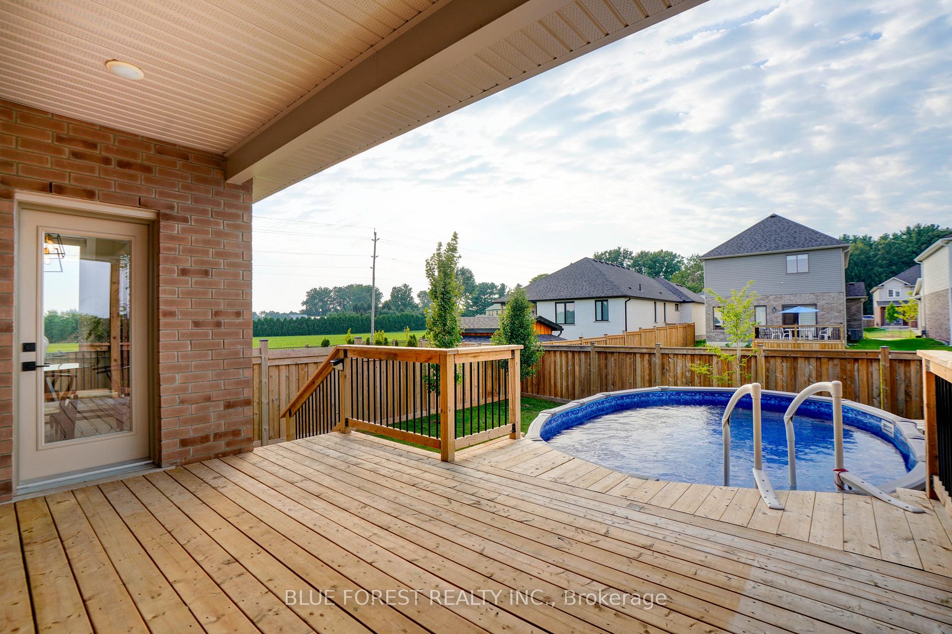 Photo 37 of 3 McNeil Street, Strathroy-Caradoc, Mount Brydges — HOMEH