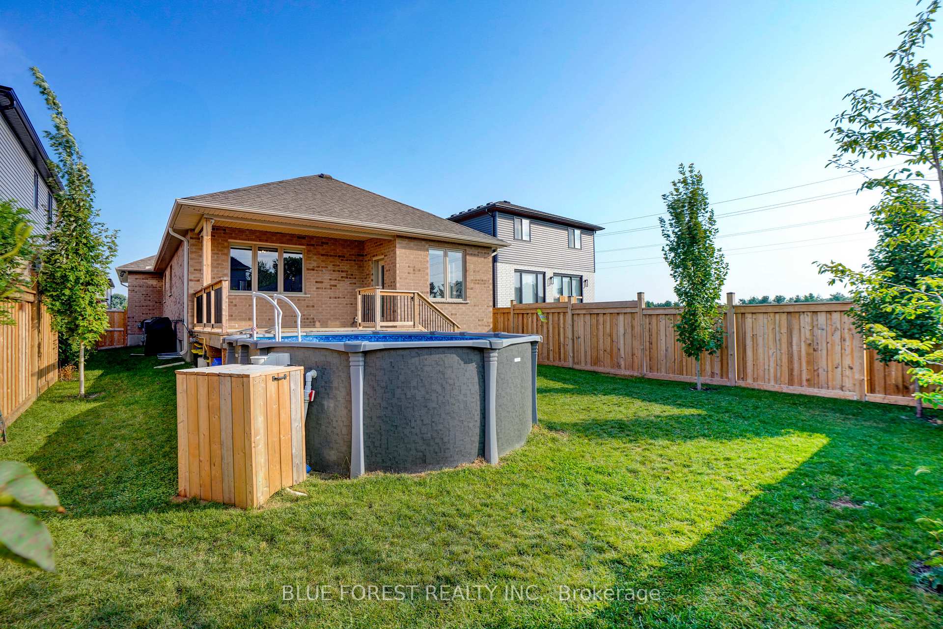 Photo 41 of 3 McNeil Street, Strathroy-Caradoc, Mount Brydges — HOMEH