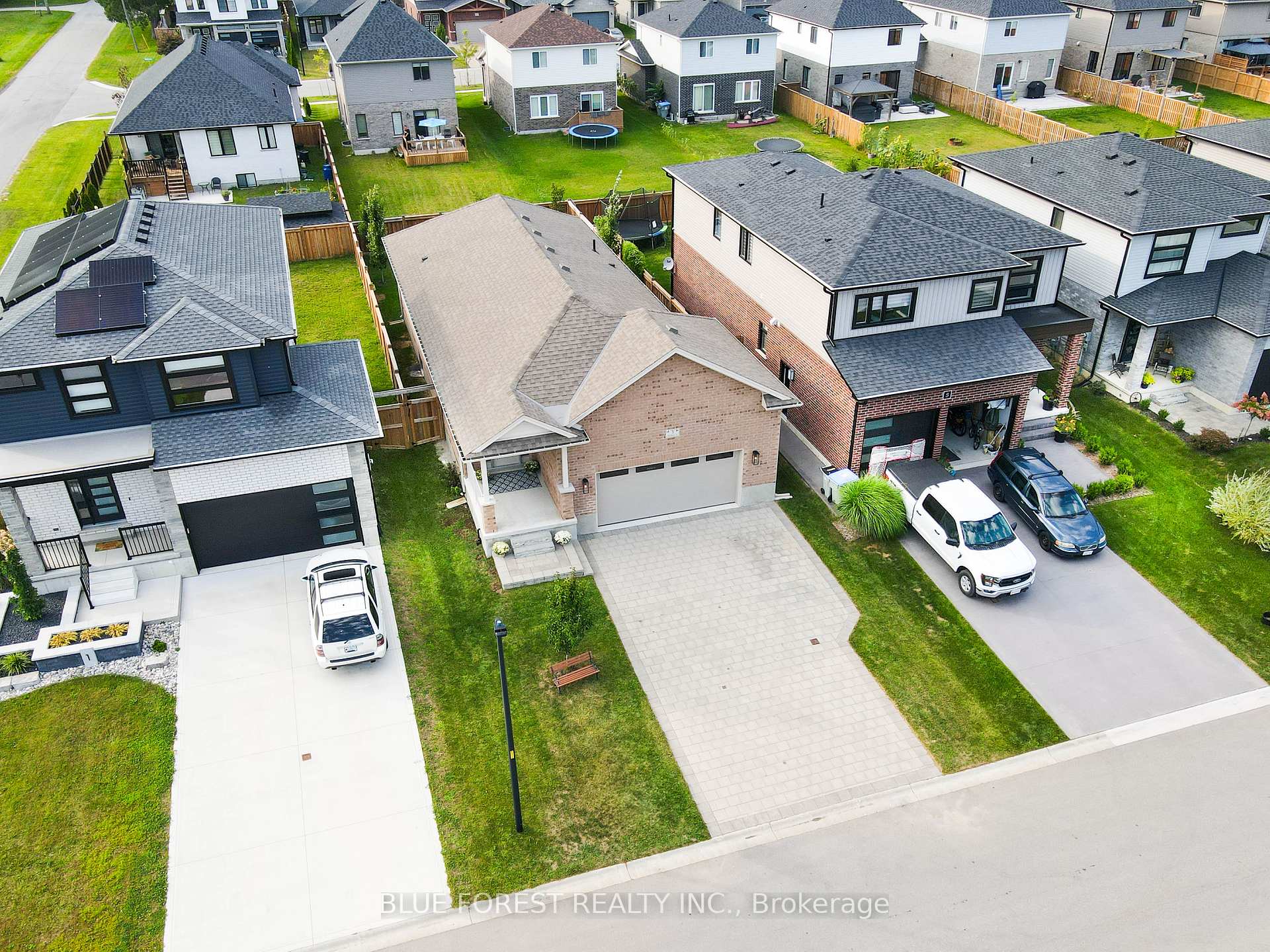 Photo 43 of 3 McNeil Street, Strathroy-Caradoc, Mount Brydges — HOMEH