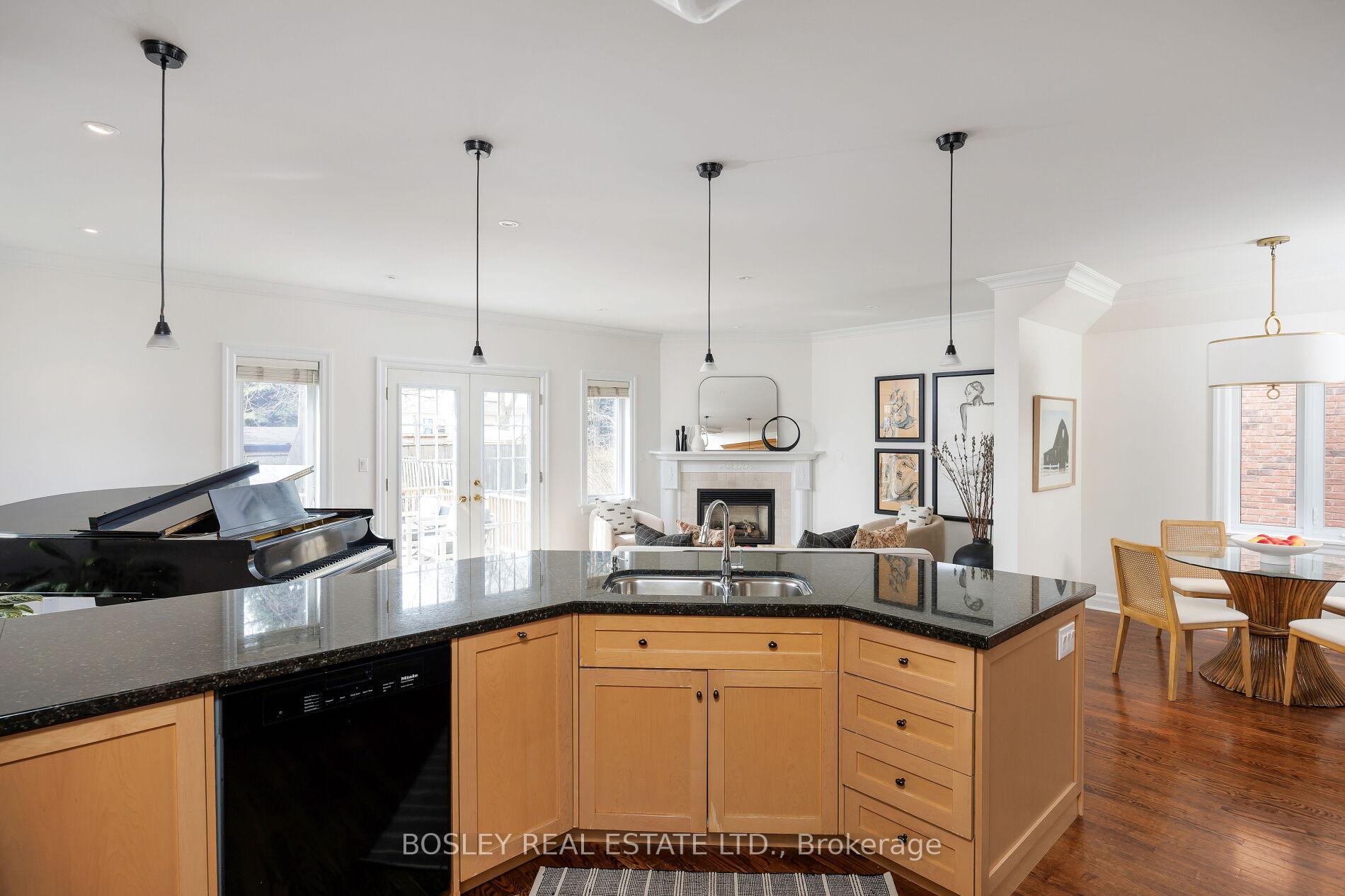 Photo 14 of 190 Airdrie Road, Toronto, Leaside — HOMEH