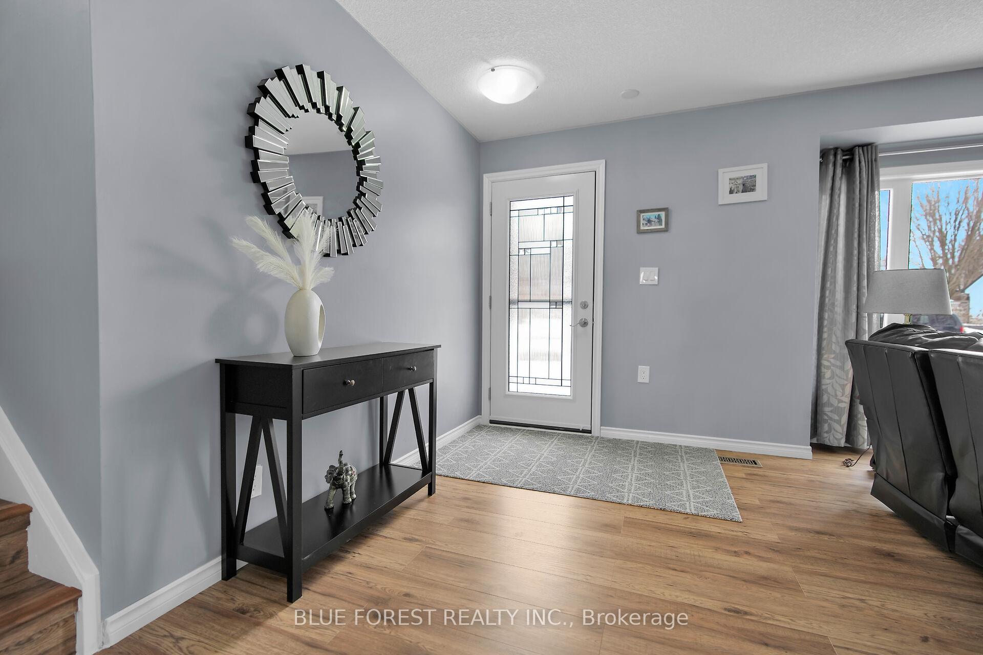 Photo 8 of 245 Chittick Crescent, Thames Centre, Dorchester — HOMEH