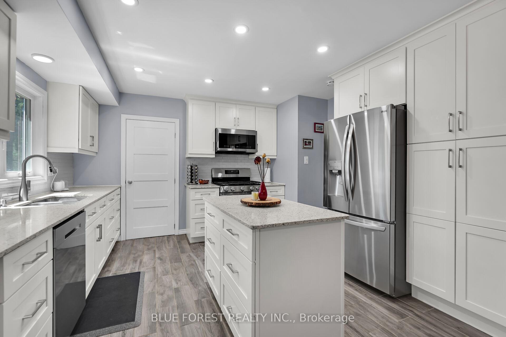 Photo 11 of 245 Chittick Crescent, Thames Centre, Dorchester — HOMEH