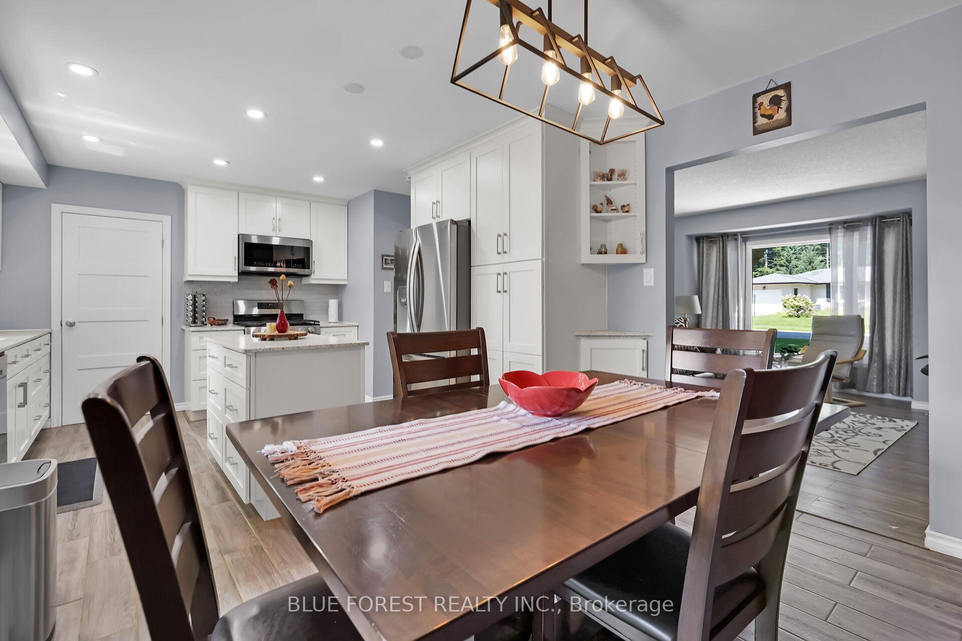 Photo 18 of 245 Chittick Crescent, Thames Centre, Dorchester — HOMEH