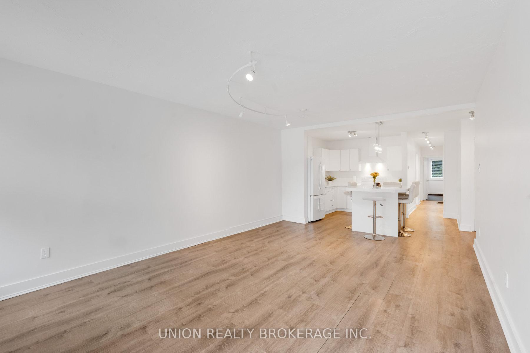 Photo 3 of 2495A Queen Street E, Toronto, The Beaches — HOMEH