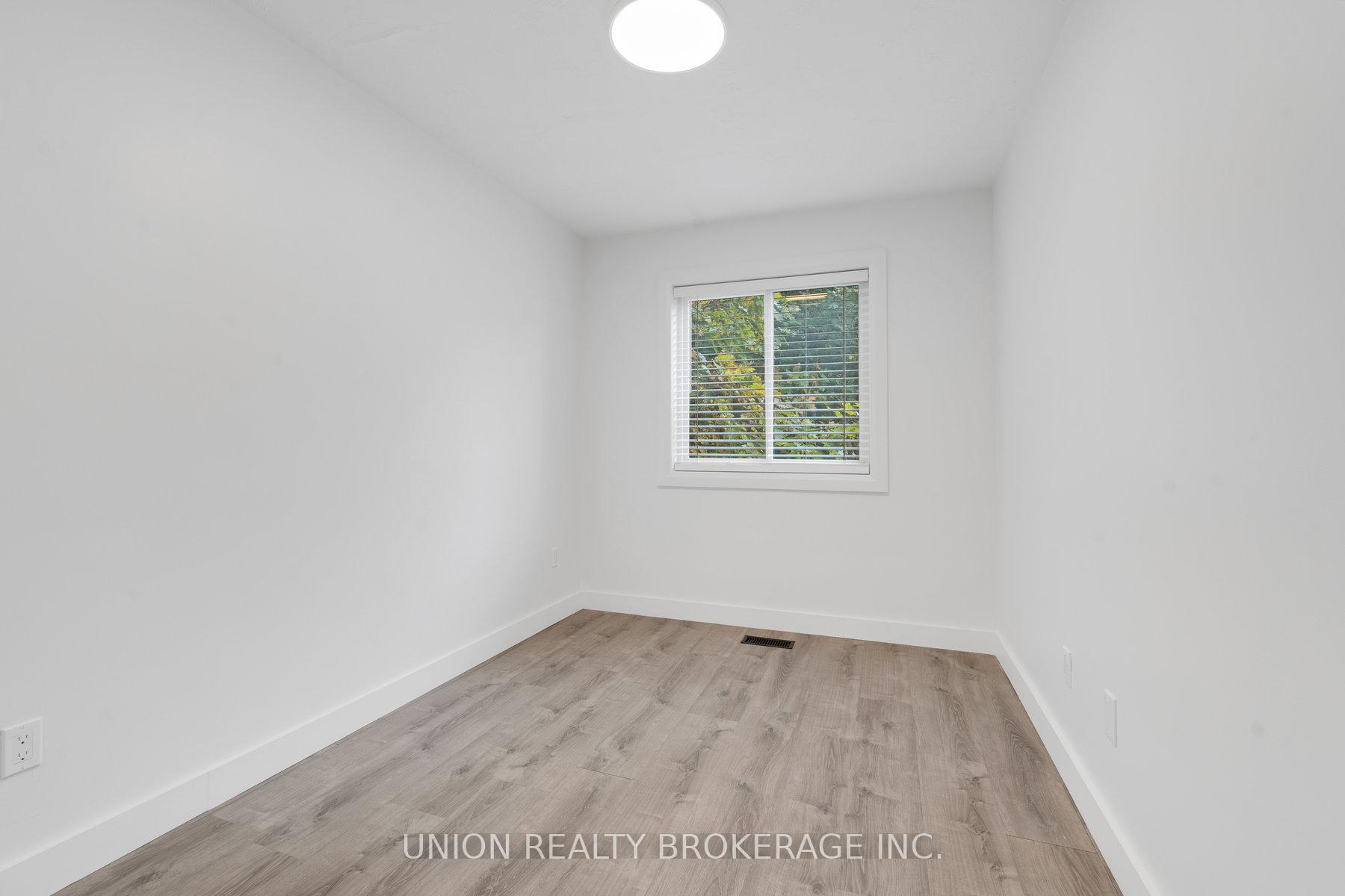 Photo 22 of 2495A Queen Street E, Toronto, The Beaches — HOMEH