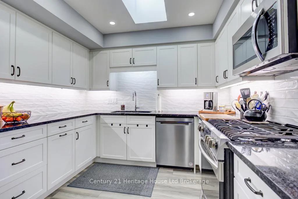 Photo 1 of 26 Edwin Crescent, Tillsonburg — HOMEH