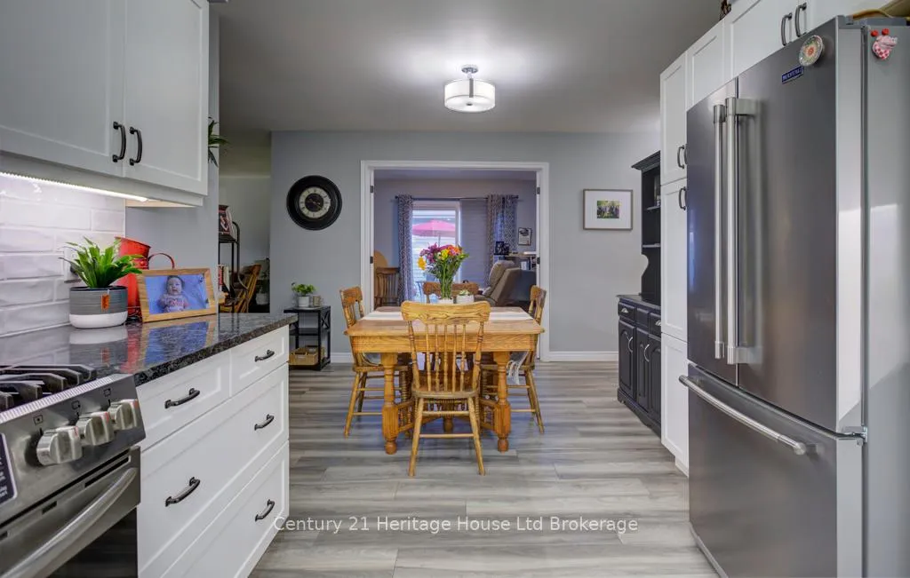 Photo 5 of 26 Edwin Crescent, Tillsonburg — HOMEH