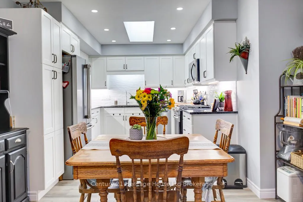 Photo 7 of 26 Edwin Crescent, Tillsonburg — HOMEH