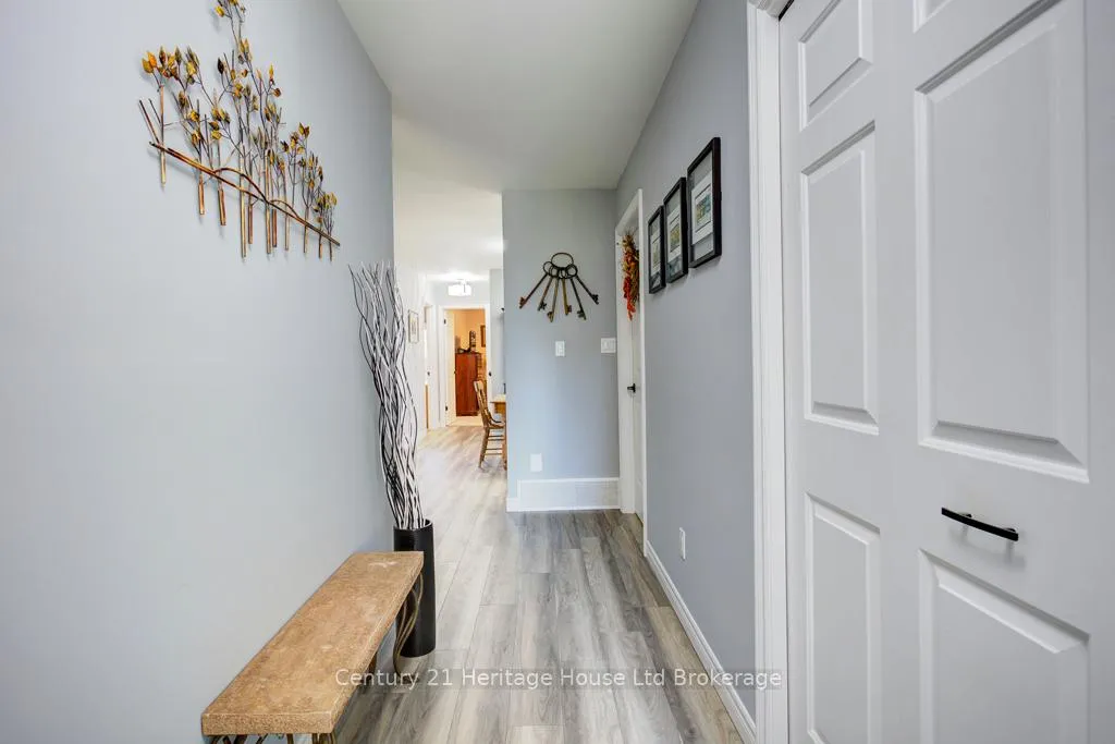 Photo 9 of 26 Edwin Crescent, Tillsonburg — HOMEH