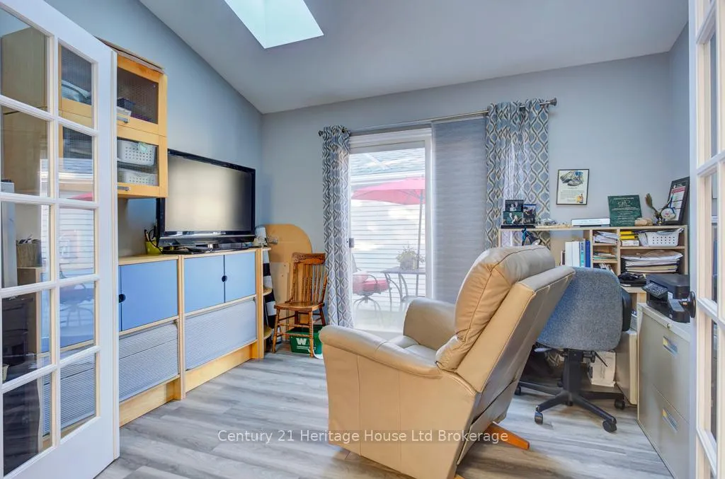 Photo 12 of 26 Edwin Crescent, Tillsonburg — HOMEH